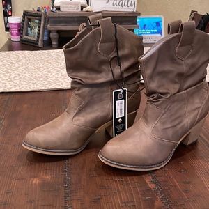 Charles Albert Brown Boots size 10